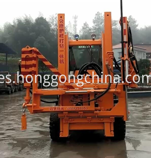 Diesel Guardrail Pile Driver Machine